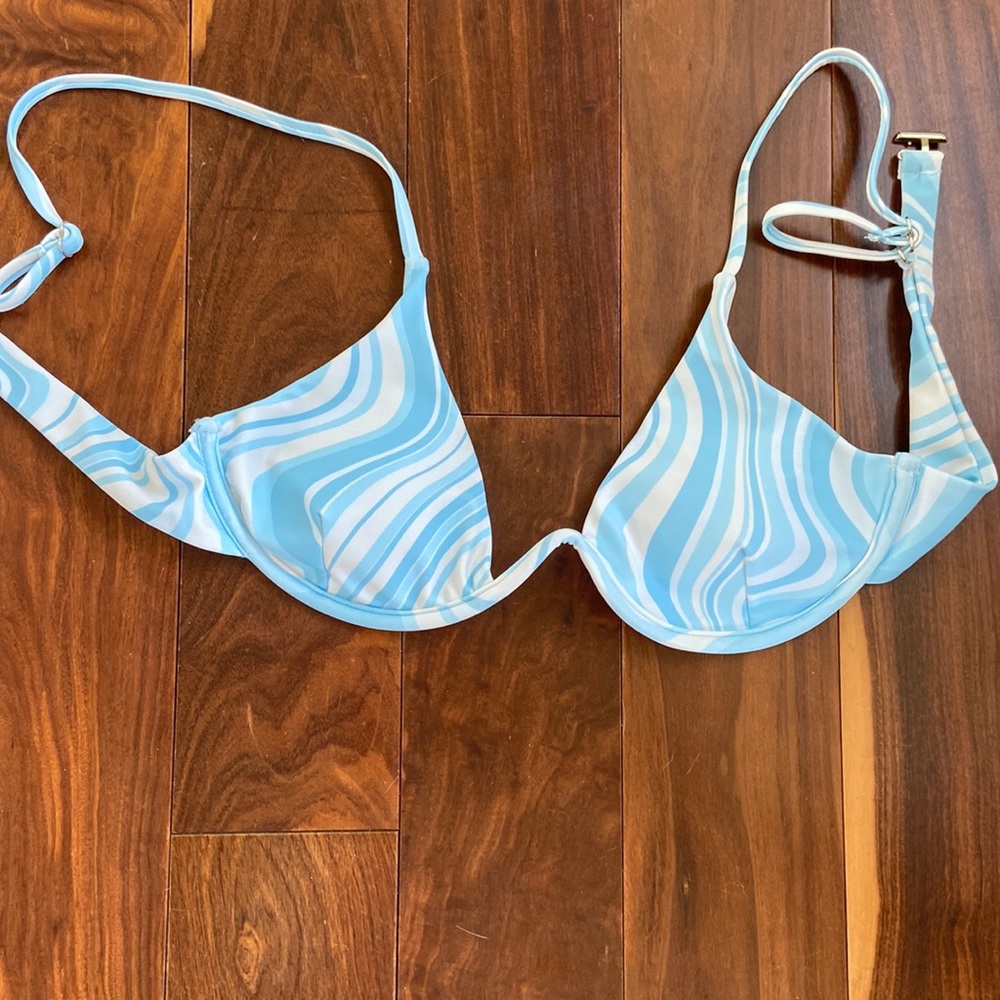 SWIM TOP PATTERNED